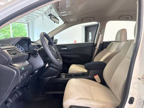 Used 2016 Honda CR-V LX image 11