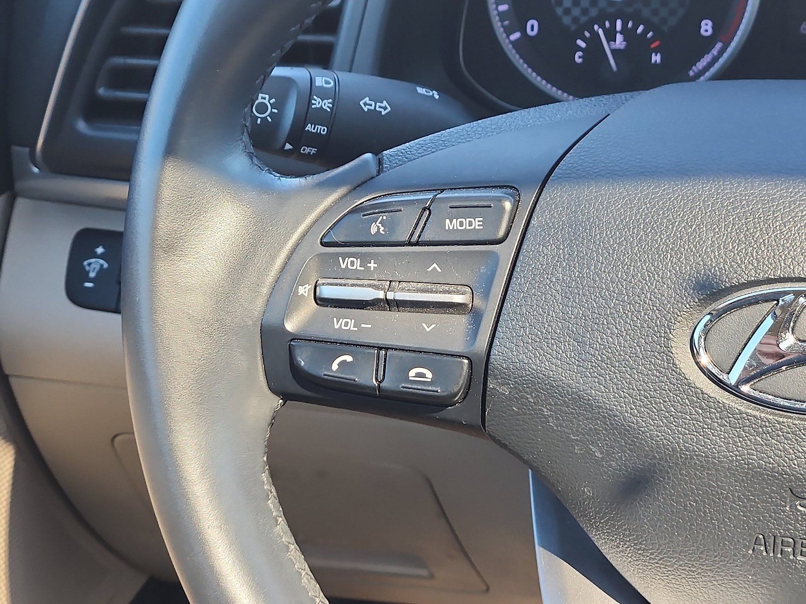 Used 2020 Hyundai Elantra Value Edition FWD image 14