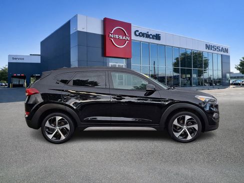 Used 2018 Hyundai Tucson Value AWD/4WD image 7