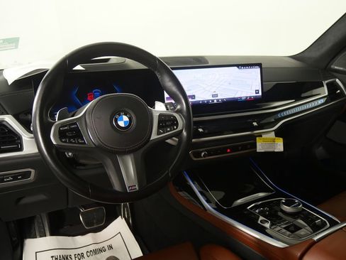 Certified 2024 BMW X7 xDrive40i w/ Executive Package image 19