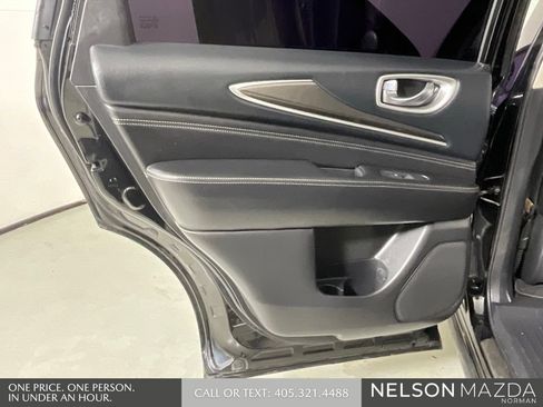 Used 2020 INFINITI QX60 Luxe w/ Essential Package FWD image 22