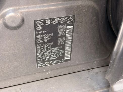 Used 2020 Nissan Rogue SV FWD image 11