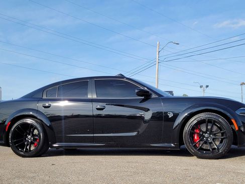Used 2022 Dodge Charger SRT Hellcat image 4