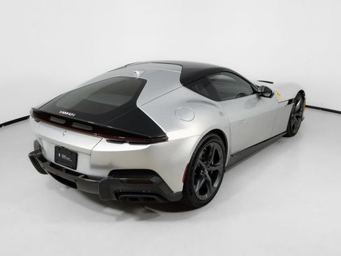 Used 2025 Ferrari 12Cilindri RWD image 18