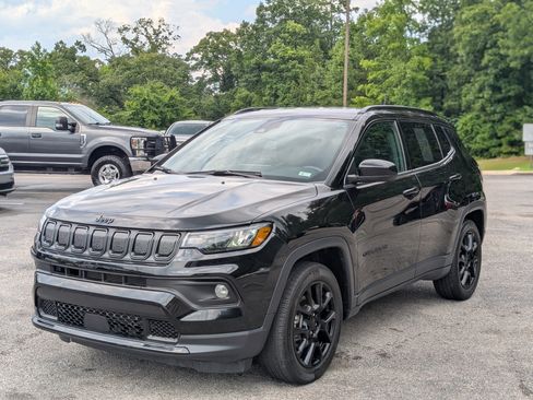 Used 2022 Jeep Compass Latitude w/ Convenience Group FWD image 5