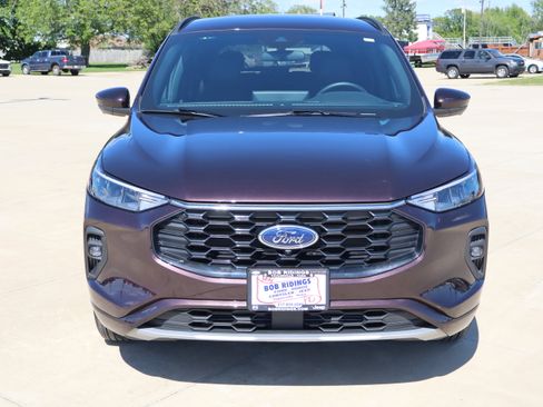 Used 2023 Ford Escape ST-Line Select w/ Tech Pack #2 image 3