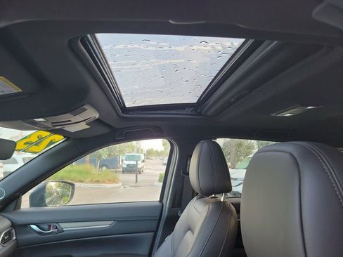 Used 2023 MAZDA CX-5 Signature image 15