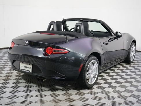 Used 2017 MAZDA MX-5 Miata Sport RWD image 13