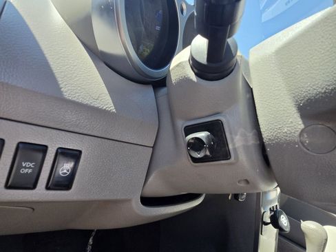 Used 2004 Nissan Maxima 3.5 SL FWD image 18