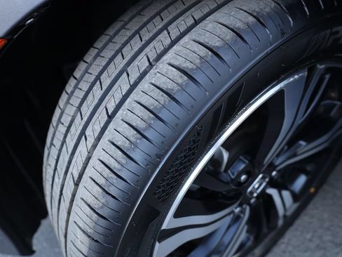 Used 2016 Honda Civic Touring image 32