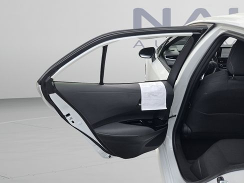 Used 2022 Toyota Corolla SE FWD image 19