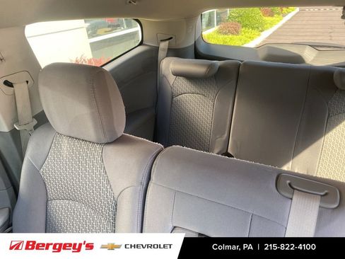 Used 2012 Chevrolet Traverse LS image 9