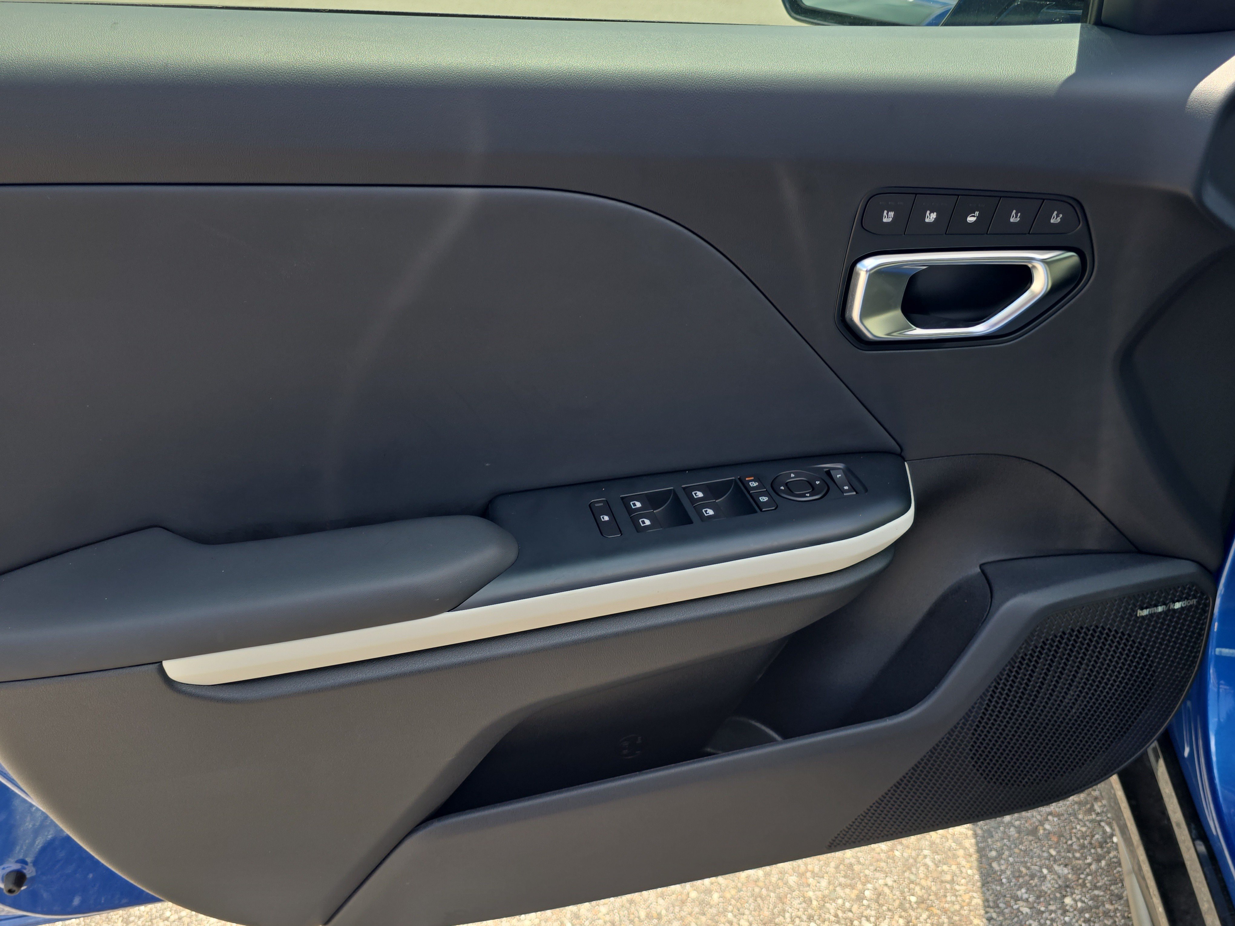 New 2026 Kia K4 GT-Line Turbo w/ GT-Line Premium Package FWD image 17