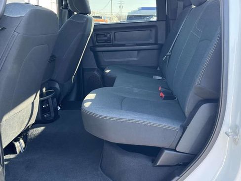 Used 2024 RAM 2500 Tradesman w/ Chrome Appearance Group image 15