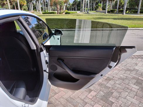 Used 2022 Tesla Model 3 RWD image 34
