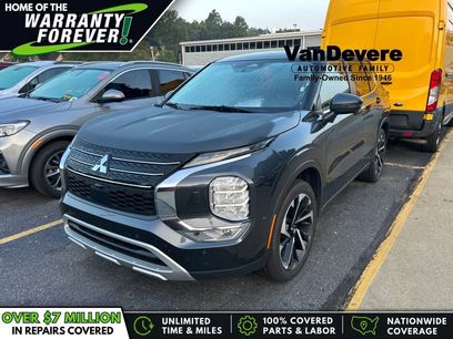 Used 2024 Mitsubishi Outlander SE