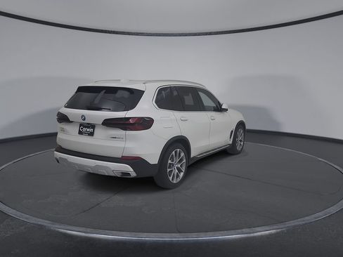 Used 2025 BMW X5 xDrive50e AWD/4WD image 15