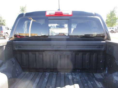 Used 2018 Chevrolet Colorado ZR2 AWD/4WD image 5