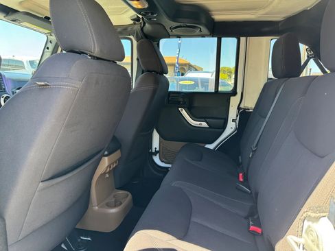 Used 2013 Jeep Wrangler Unlimited Sahara w/ Connectivity Group AWD/4WD image 11