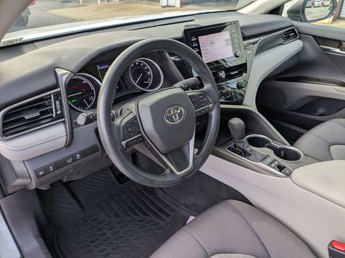Used 2022 Toyota Camry LE image 13