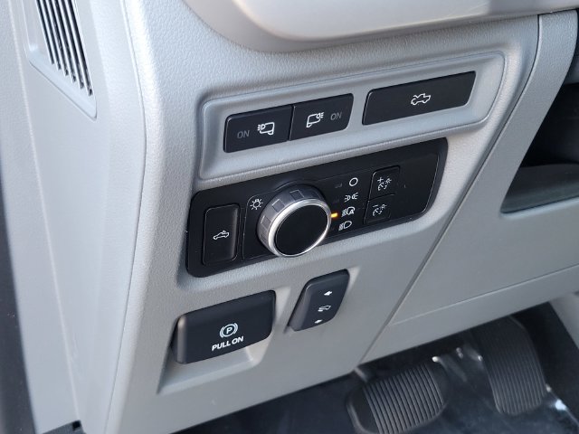 Certified 2023 Ford F150 Lightning XLT AWD/4WD image 19