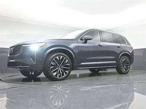 New 2026 Volvo XC90 B6 Plus w/ Protection Package Premier image 41