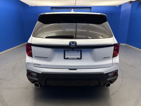 Used 2025 Honda Passport EX-L image 6