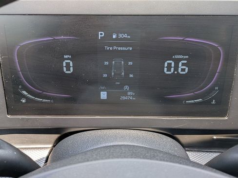 Used 2025 Kia Sportage LX FWD image 30