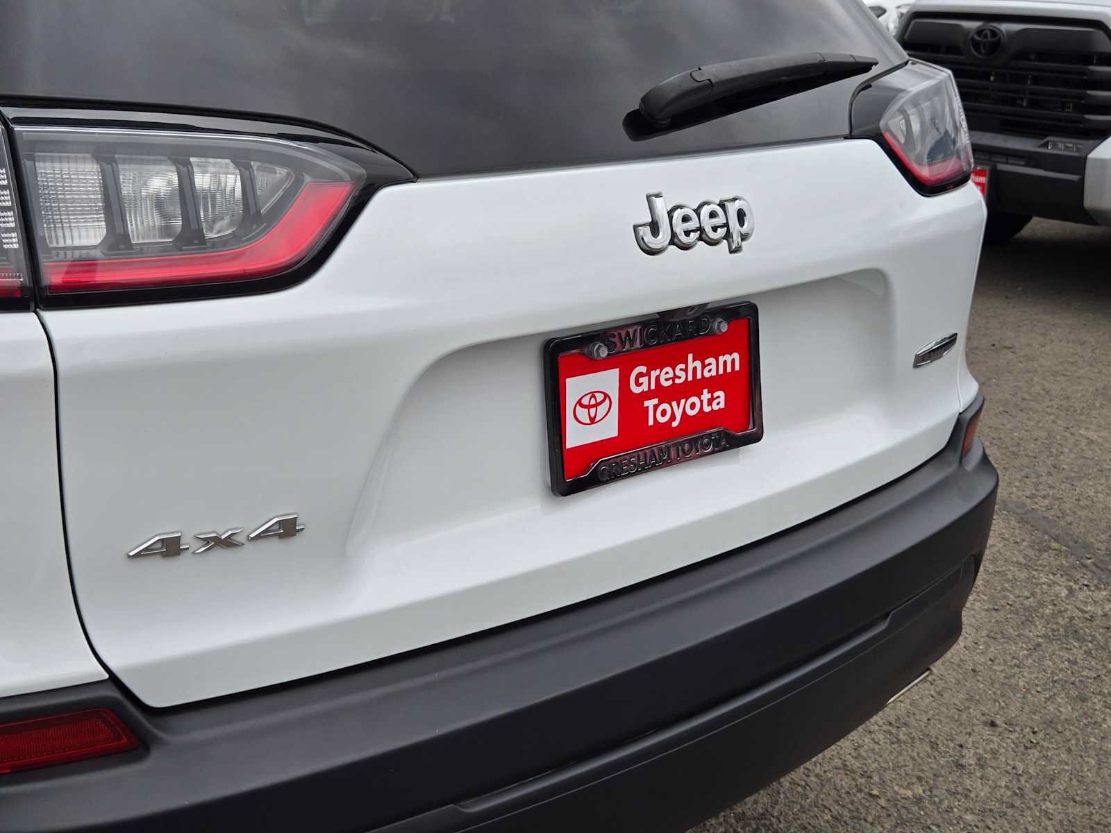 Used 2019 Jeep Cherokee Latitude w/ Popular Appearance Group AWD/4WD image 15