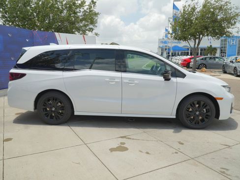 New 2026 Honda Odyssey Sport-L image 4