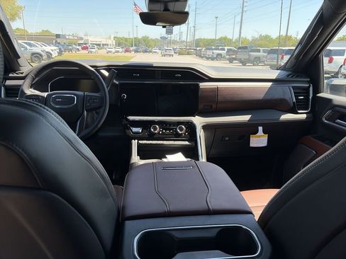 New 2026 GMC Sierra 2500 Denali Ultimate AWD/4WD image 28