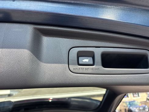 Used 2025 Honda CR-V Sport Touring image 17