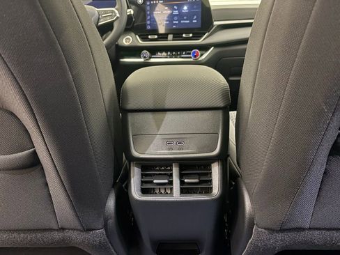New 2026 Chevrolet Equinox LT FWD image 31