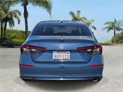 Used 2025 Honda Civic Sport image 5