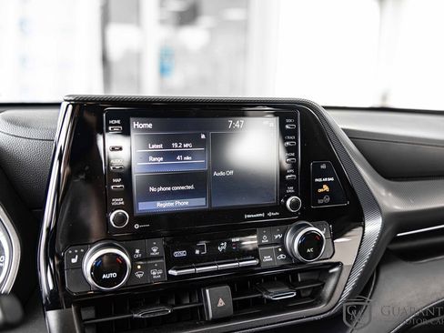 Used 2021 Toyota Highlander XSE image 28