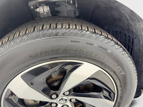 Used 2024 Jaguar F-PACE R-Dynamic S image 85