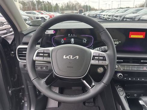 New 2025 Kia Telluride S image 11
