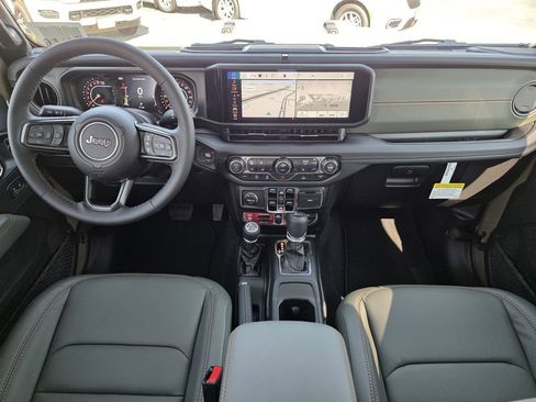 New 2025 Jeep Gladiator Mojave w/ Convenience Group AWD/4WD image 7