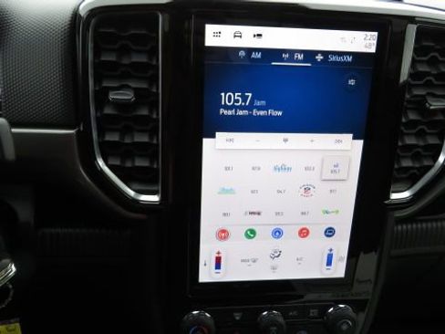 Used 2025 Ford Ranger XLT w/ FX4 Off-Road Package image 10