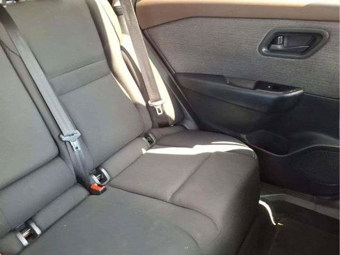 Certified 2023 Nissan Rogue S FWD image 17