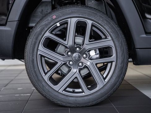 New 2025 Jeep Compass Limited w/ Sun & Sound Group image 17