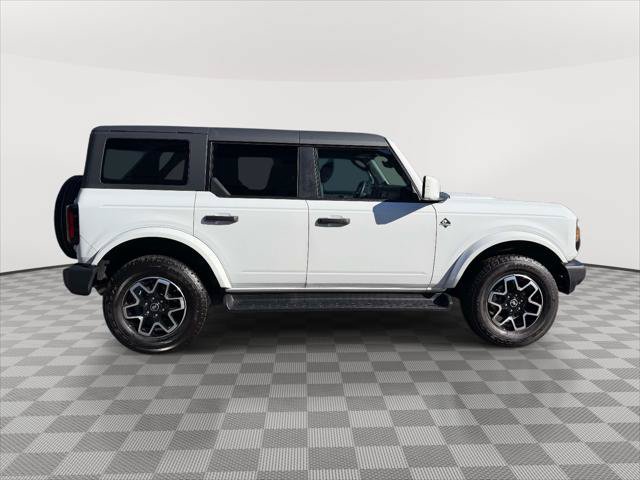 Used 2026 Ford Bronco Outer Banks AWD/4WD image 2