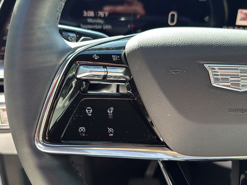Certified 2024 Cadillac Lyriq Sport AWD/4WD image 34