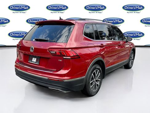 Used 2018 Volkswagen Tiguan SE w/ Front Fog Lights Package image 7