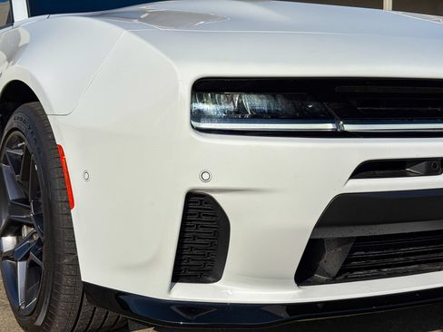 Used 2026 Dodge Charger Scat Pack AWD/4WD image 3