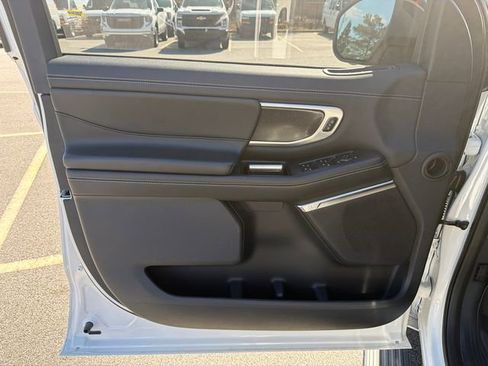 Used 2025 Ford Expedition Max Platinum w/ Stealth Performance Package image 10