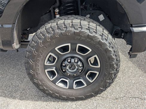 Used 2024 Ford F350 Platinum w/ FX4 Off-Road Package image 12