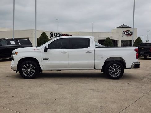 Used 2025 Chevrolet Silverado 1500 LT w/ Z71 Off-Road Package AWD/4WD image 12
