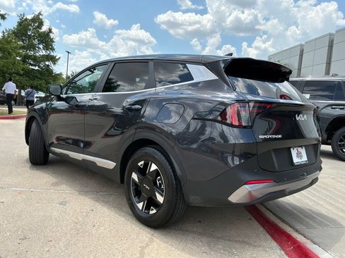 Used 2026 Kia Sportage LX FWD image 8
