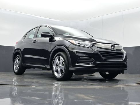 Certified 2022 Honda HR-V LX image 10